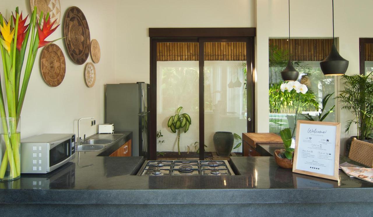 Villa Alice By Villa Finder Seminyak Exterior foto
